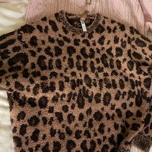 SKIMS Sweater

Pink is used once, Leopard BNWT